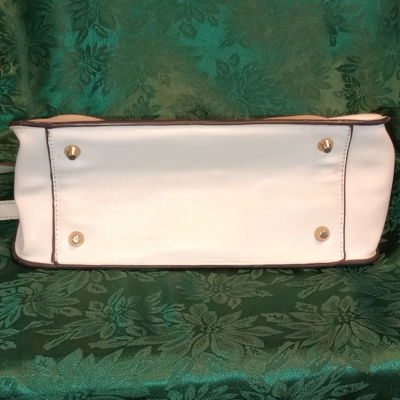 Iman Purse and (no name) Wallet - Picture 16 of 16